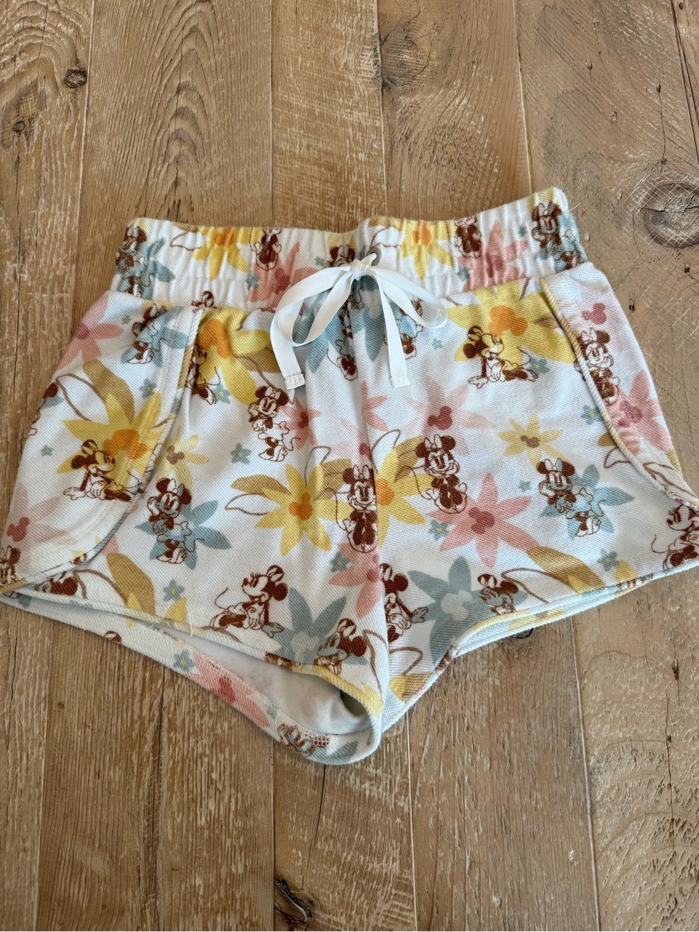 Disney Print Women’s Lounge Shorts - White with Yellow & Pink M